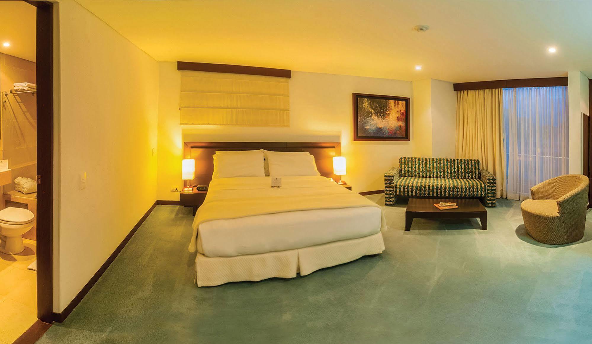 Blue Suites Hotel Bogota Buitenkant foto